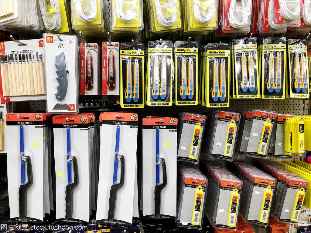 里雄萊錫安的五金店 工具紋理與工業(yè)美學(xué)